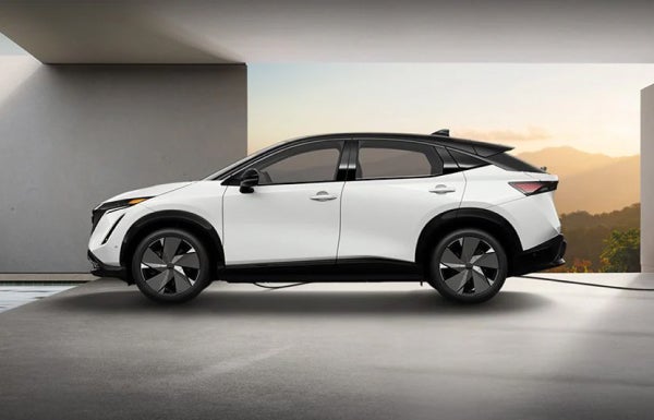 Tom Naquin Nissan in Elkhart IN