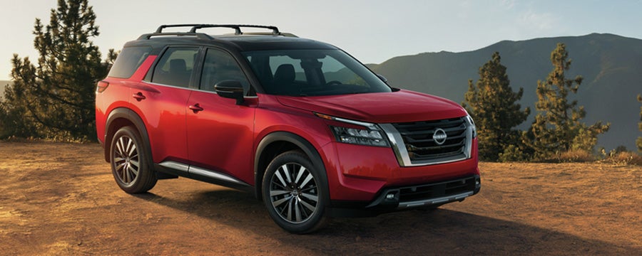 Tom Naquin Nissan in Elkhart IN