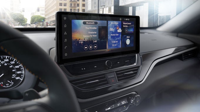 Tom Naquin Nissan in Elkhart IN